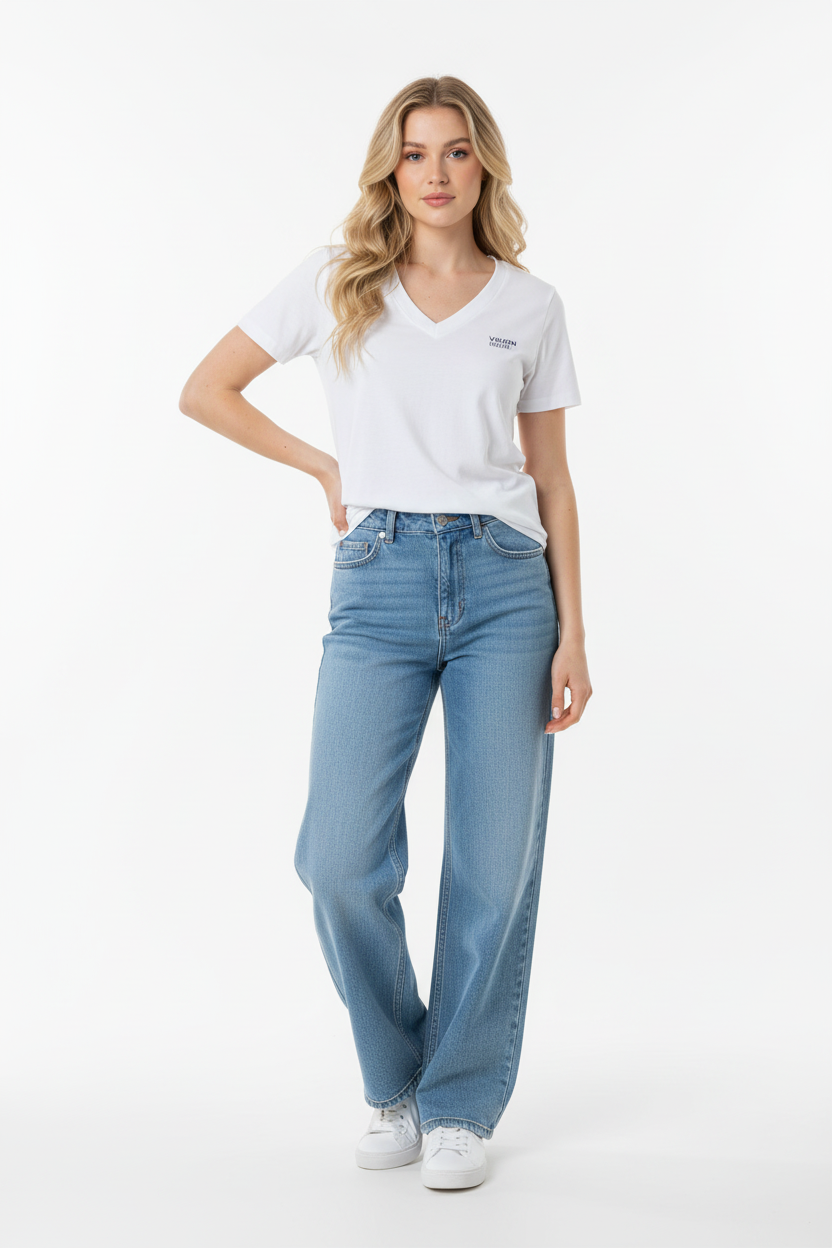 Bílé V-neck tričko VISION vault – modelka